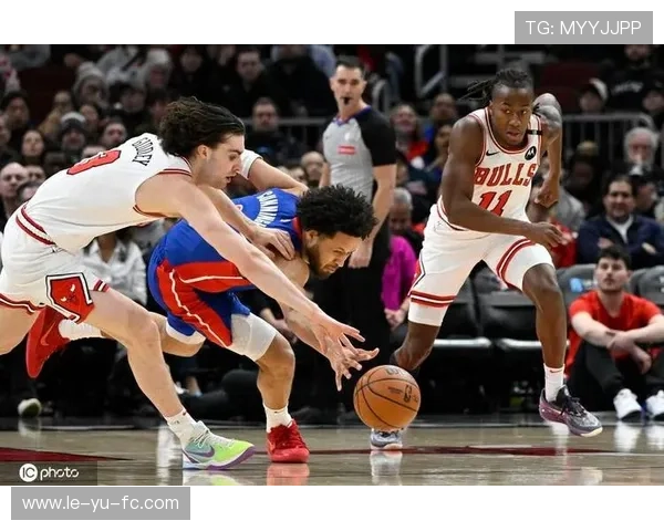 杜伦活塞核心发力，助力球队迎关键胜利